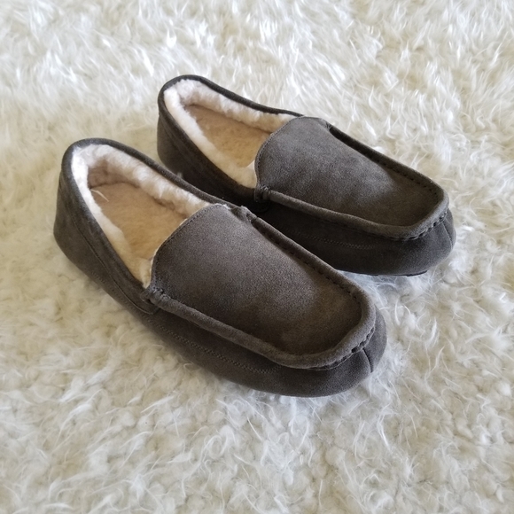 Moccasin Slippers